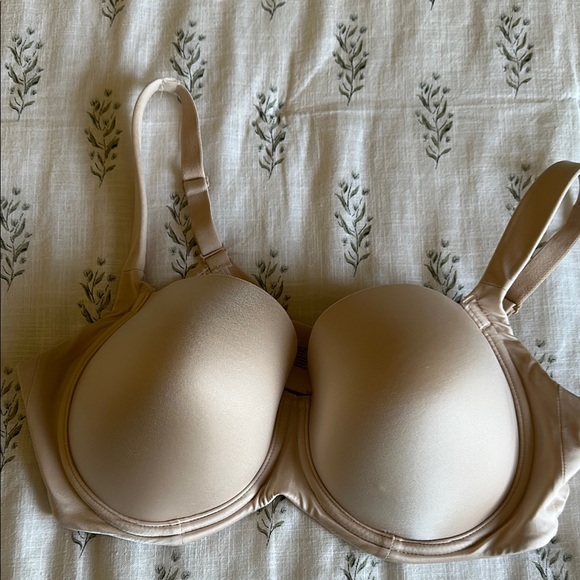 Soma Other - Soma stunning support smooth full coverage bra 38D pale tan.